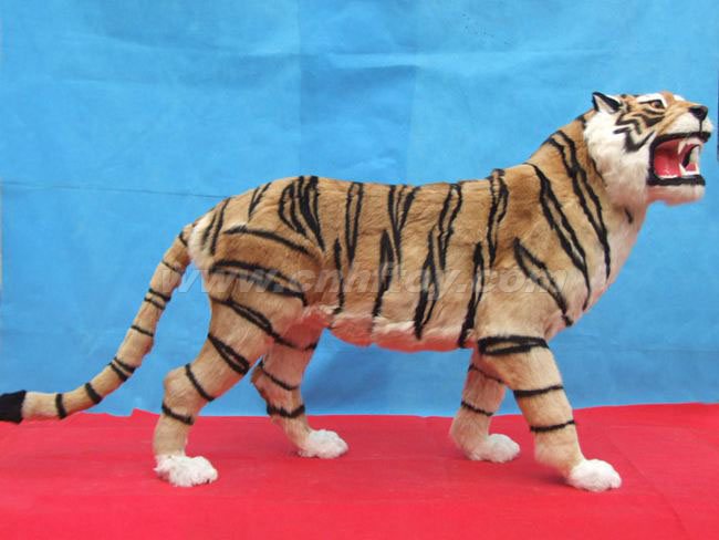 大(dà)型動物(wù)：DX004義烏楚傑工藝品有限公司